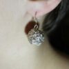Boucles d'oreilles sphère avec zircon – Image 2