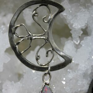 Magnifique pendentif en argent et sont opale goutte d'eau