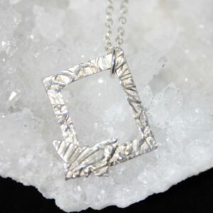 Pendentif  original en  argent
