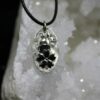 Pendentif fleur et saphir brute réversible