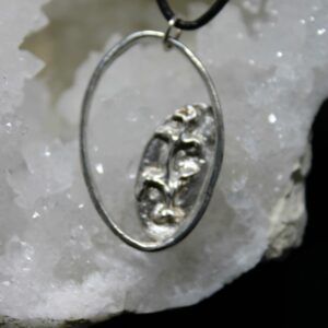 Pendentif ovale