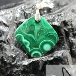 Pendentif en malachite
