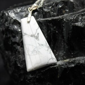 Collier original en howile