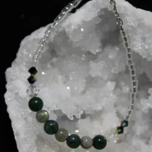 Bracelet rocaille en verre  toupie en cristal d 'Autriche  Chrysocolle ,Labradorite