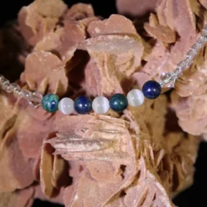 Bracelet Rocaille en verre toupie en cristal d' Autriche  Chrysocole et pierre de lune