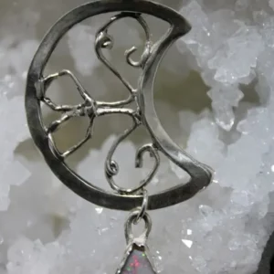 Magnifique pendentif en argent et sont opale goutte d'eau