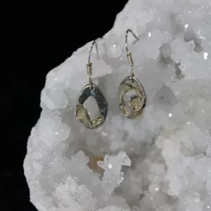 Boucle d' oreille avec arum en argent