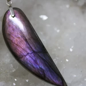 Collier labradorite violette
