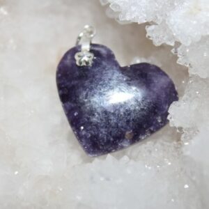 Pendentifs Cœur en lépidolite attache en argent