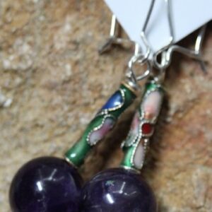 Boucles d'oreilles perle en améthyste et émaux
