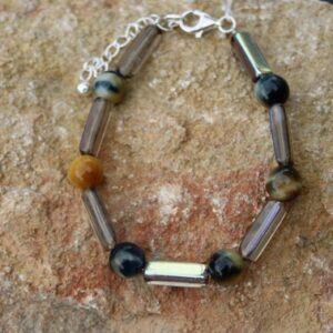 Bracelet en oeil de loup et verre monté sur câble