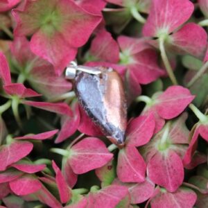 Pendentif en cuivre et matrice