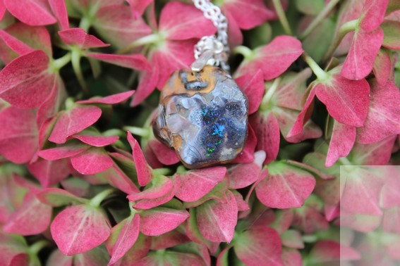 Pendentif rare opale boldeur – Image 2